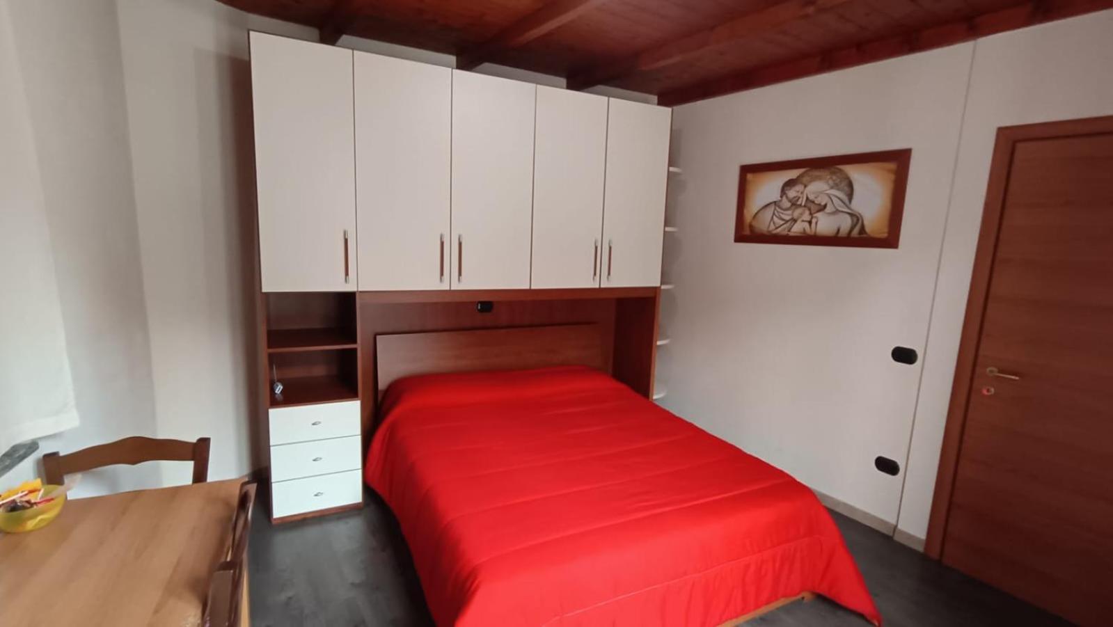 Casa Mango Apartment สเตรซา ภายนอก รูปภาพ